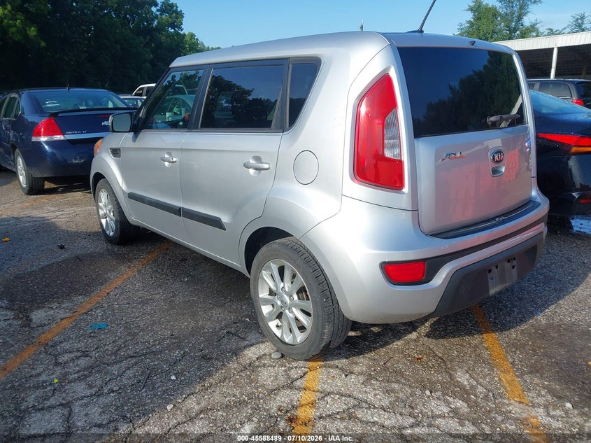 2013 Kia Soul VIN KNDJT2A63D7537176 IAAI salvage auction — NORMAL WEAR, Clear (Kansas), sold $1,175 on 2026-07-29 (photo 3)