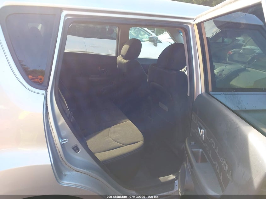 2013 Kia Soul VIN KNDJT2A63D7537176 IAAI salvage auction — NORMAL WEAR, Clear (Kansas), sold $1,175 on 2026-07-29 (photo 8)