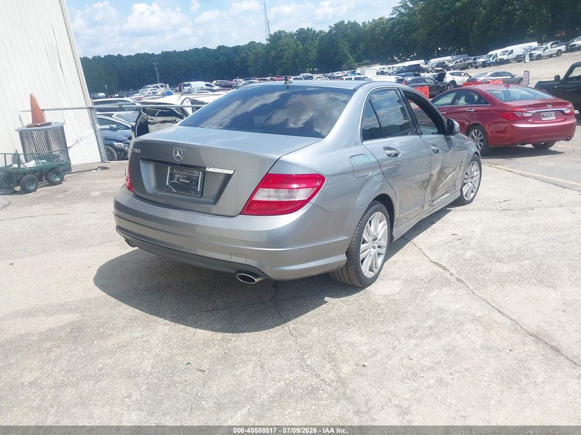 2008 Mercedes-benz C class VIN WDDGF54X88R031768 IAAI salvage auction — RIGHT SIDE, Salvage (Georgia), sold $750 on 2026-08-05 (photo 4)