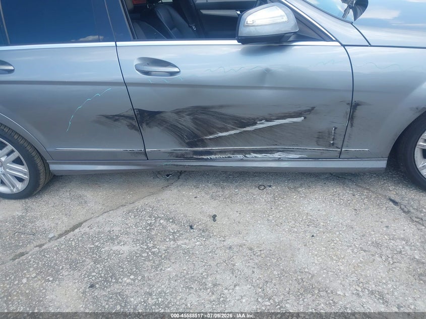 2008 Mercedes-benz C class VIN WDDGF54X88R031768 IAAI salvage auction — RIGHT SIDE, Salvage (Georgia), sold $750 on 2026-08-05 (photo 6)