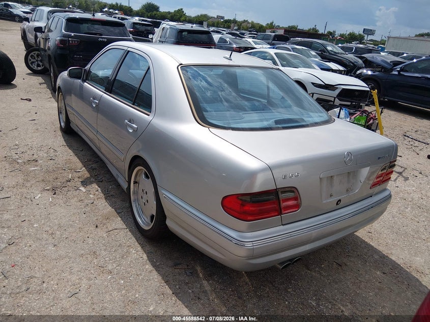 2000 Mercedes-benz E-class VIN WDBJF74J0YB071714 IAAI salvage auction — NORMAL WEAR, Original (Texas), sold $2,500 on 2026-07-22 (photo 3)