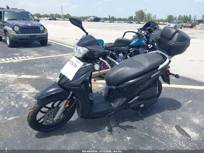 2021 Kymco usa inc People VIN LC2T0J143MC000211 IAAI salvage auction — NORMAL WEAR, Clear (Florida), sold $175 on 2026-07-16 (photo 2)