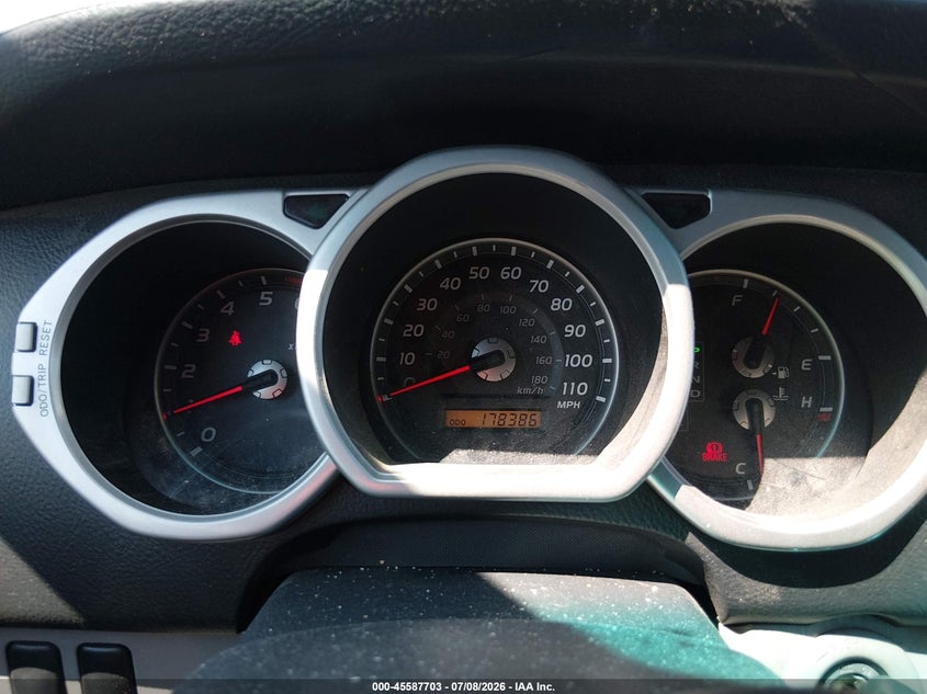 2003 Toyota 4runner VIN JTEBU17R130019051 IAAI salvage auction — NORMAL WEAR, Clear (New Jersey), sold $1,900 on 2026-07-30 (photo 7)
