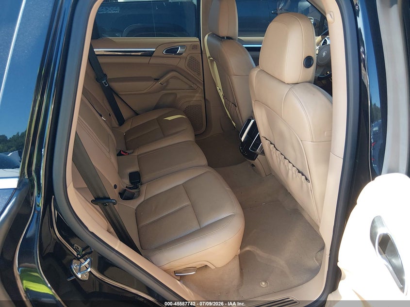 2013 Porsche Cayenne VIN WP1AA2A22DLA08505 IAAI salvage auction — LEFT REAR, Salvage (North Carolina), sold $2,650 on 2026-08-07 (photo 8)