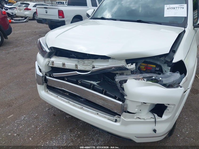 2022 Toyota 4runner VIN JTEKU5JR2N5982739 IAAI salvage auction — FRONT END, Salvage Title, sold $17,200 on 2026-07-29 (photo 6)