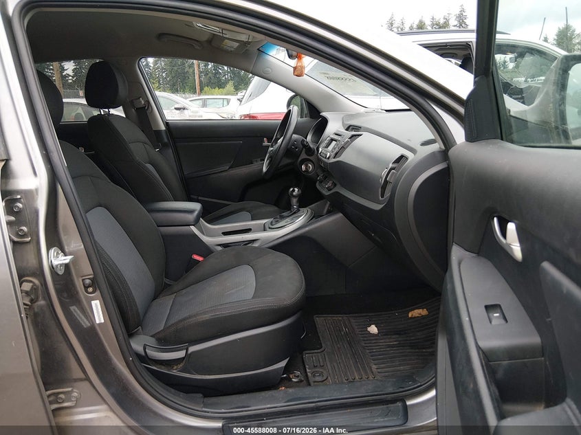 2015 Kia Sportage VIN KNDPBCACXF7701583 IAAI salvage auction — NORMAL WEAR, Clear (Washington), sold $25 on 2026-07-29 (photo 5)