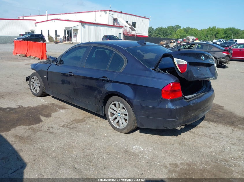 2007 BMW 3er VIN WBAVC73507KP36249 IAAI salvage auction — ALL OVER, Salvage - Greater Than 75% (Maryland), sold $200 on 2026-08-01 (photo 3)
