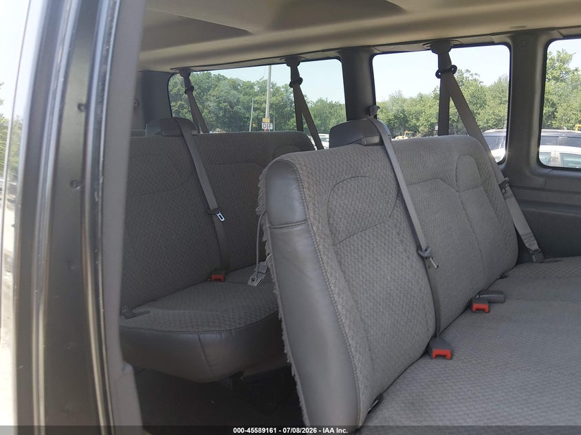 2019 Chevrolet Express 3500 VIN 1GAZGNFG1K1341577 IAAI salvage auction — NORMAL WEAR, SF97 (Rhode Island), sold $18,750 on 2026-07-23 (photo 8)