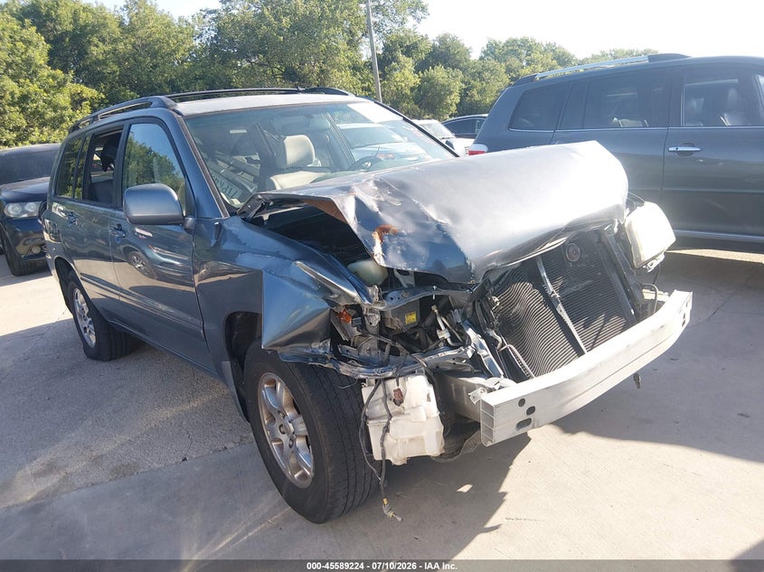 2004 Toyota Highlander VIN JTEDP21A240036886 IAAI salvage auction — NORMAL WEAR, Clear (California), sold $825 on 2026-07-29 (photo 1)