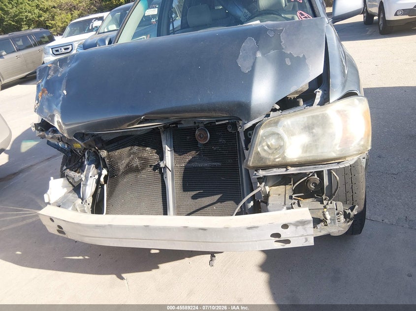 2004 Toyota Highlander VIN JTEDP21A240036886 IAAI salvage auction — NORMAL WEAR, Clear (California), sold $825 on 2026-07-29 (photo 6)