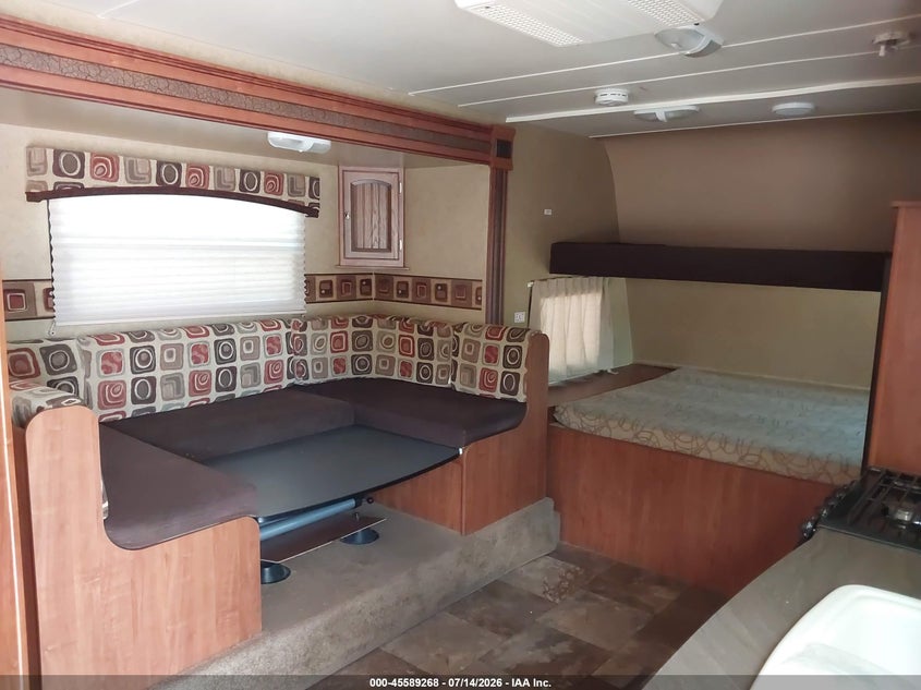 2013 Jayco Jay feather VIN 1UJBJ0BJ7D1J70058 IAAI salvage auction — HAIL, Salvage (Kansas), sold $4,050 on 2026-09-04 (photo 5)