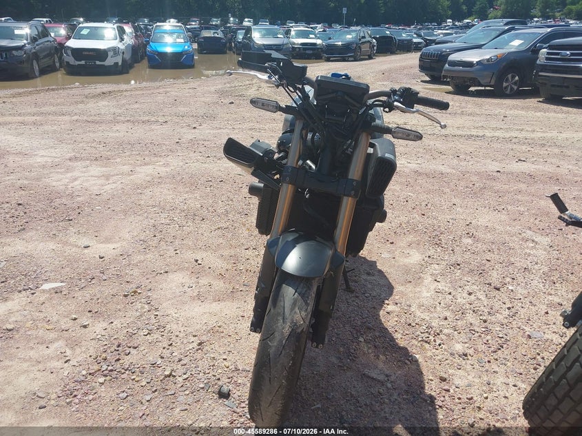 2024 Honda Cb VIN MLHRH1652R5000832 IAAI salvage auction — FRONT & REAR, Salvage (Wisconsin), sold $75 on 2026-07-28 (photo 5)