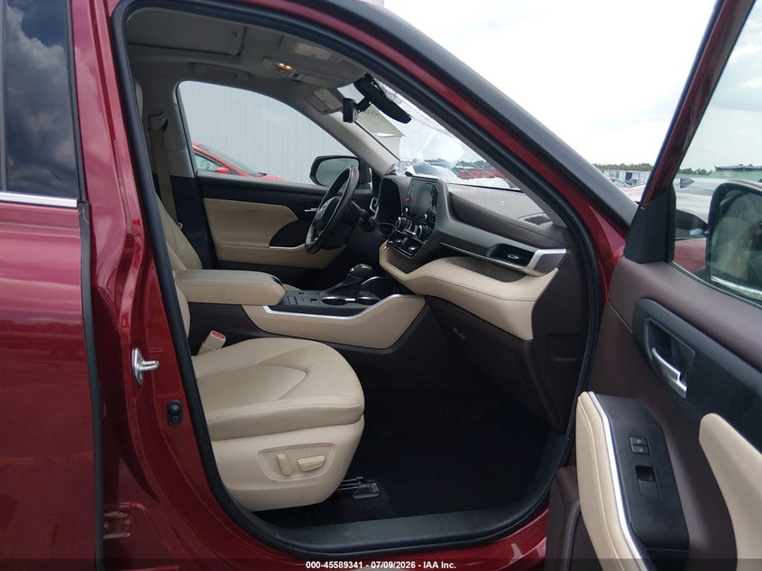 2020 Toyota Highlander VIN 5TDGZRAH5LS023417 IAAI salvage auction — FRONT END, Salvage Title, sold $12,400 on 2026-08-02 (photo 5)