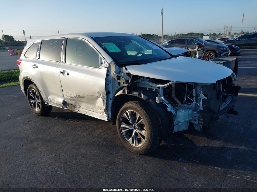 2019 Toyota Highlander VIN 5TDZARFH4KS057257 IAAI salvage auction — SIDE, Rebuildable (Florida), sold $7,550 on 2026-07-30 (photo 1)