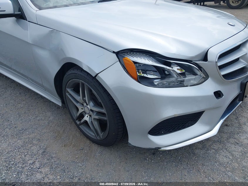 2014 Mercedes-benz E-klasse VIN WDDHF8JB0EB052875 IAAI salvage auction — RIGHT FRONT, Salvage Title, sold $3,300 on 2026-08-05 (photo 6)