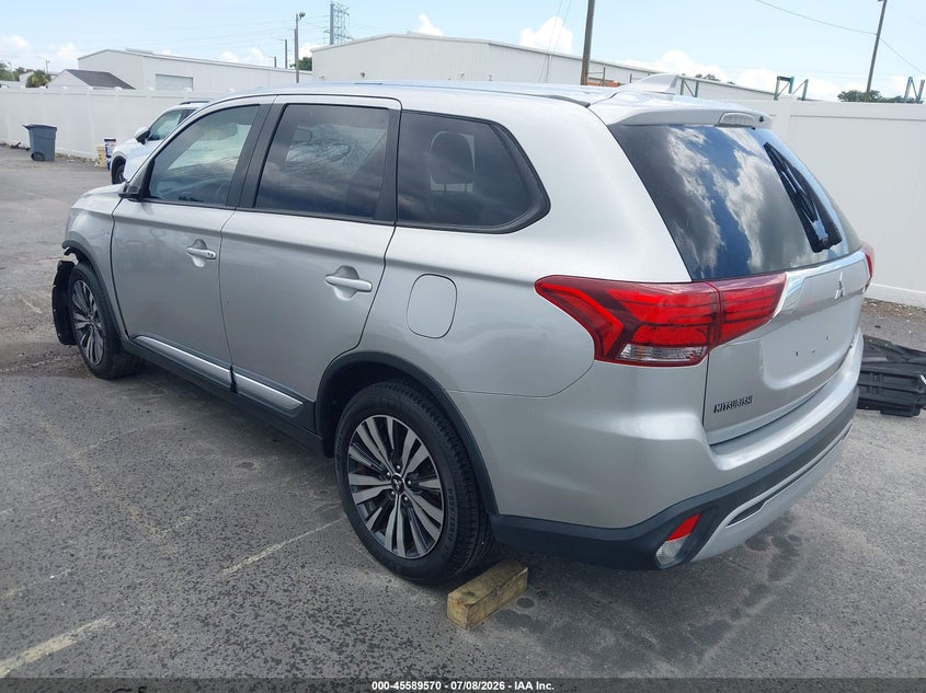 2019 Mitsubishi Outlander VIN JA4AZ3A38KZ043420 IAAI salvage auction — FRONT END, Clear (Florida), sold $950 on 2026-07-13 (photo 3)