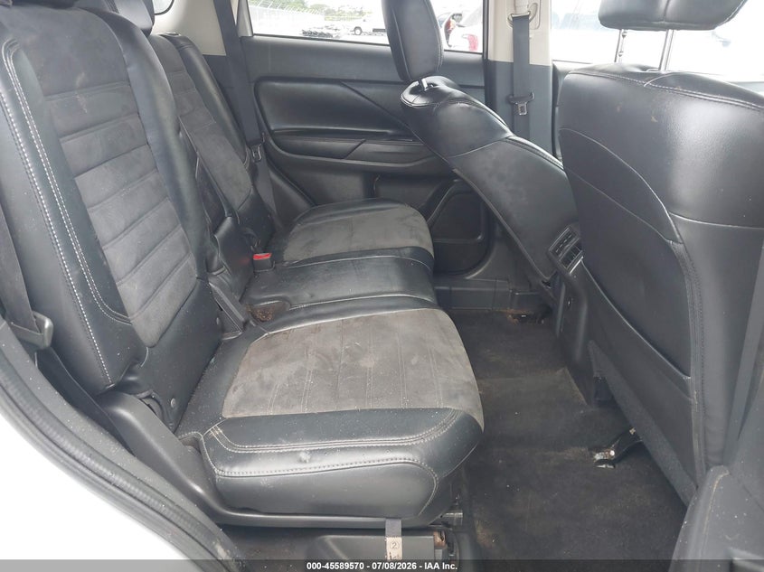 2019 Mitsubishi Outlander VIN JA4AZ3A38KZ043420 IAAI salvage auction — FRONT END, Clear (Florida), sold $950 on 2026-07-13 (photo 8)
