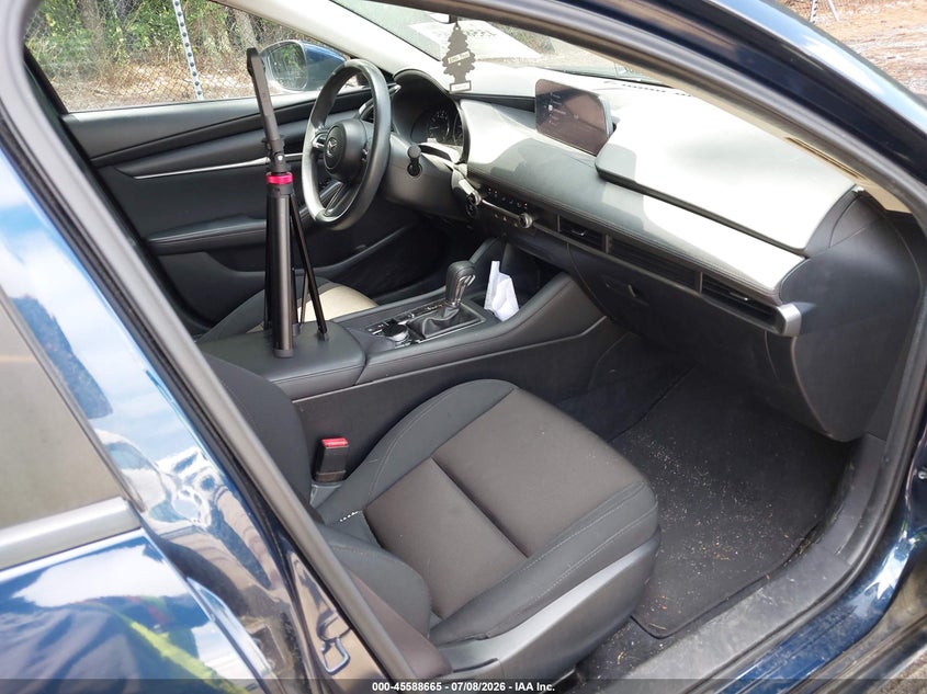 2021 Mazda 3 VIN 3MZBPAAL7MM203969 IAAI salvage auction — NORMAL WEAR, SF97 (Virginia), sold $15,400 on 2026-07-22 (photo 5)