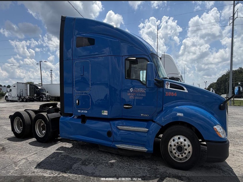 2020 Kenworth T680 VIN 1XKYDP9X6LJ411034 IAAI salvage auction — UNKNOWN, Clear (Georgia), sold $18,150 on 2026-07-15 (photo 4)