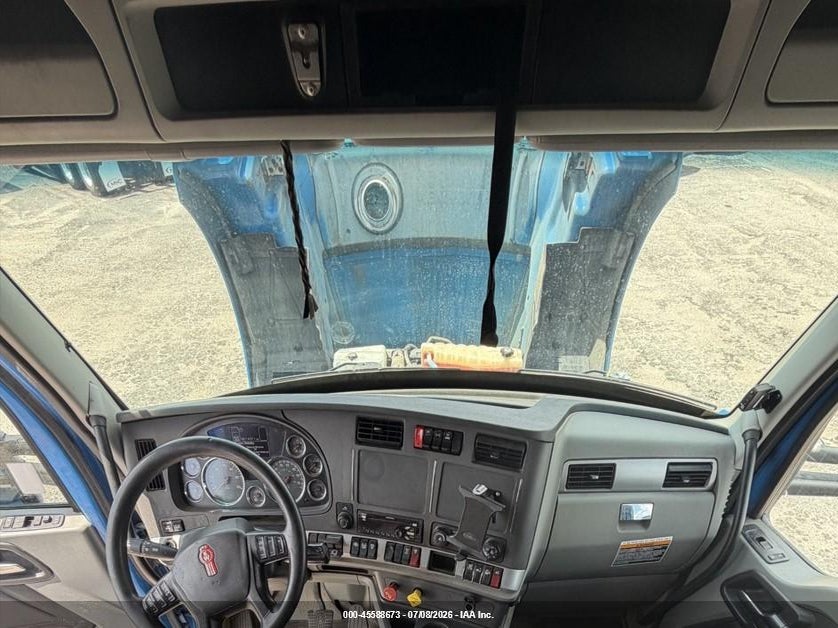 2020 Kenworth T680 VIN 1XKYDP9X6LJ411034 IAAI salvage auction — UNKNOWN, Clear (Georgia), sold $18,150 on 2026-07-15 (photo 7)