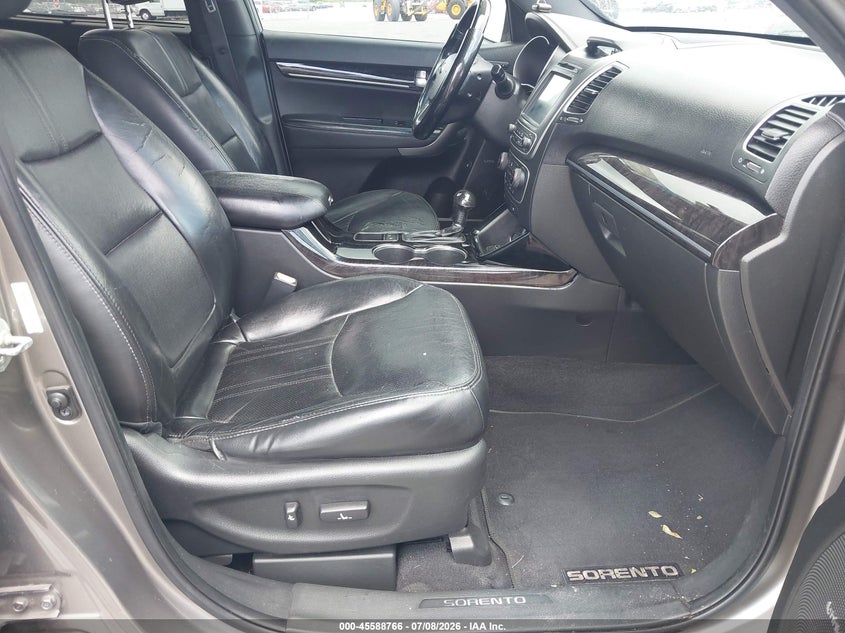 2015 Kia Sorento VIN 5XYKWDA77FG578125 IAAI salvage auction — NORMAL WEAR, Clear (Florida), sold $2,250 on 2026-07-13 (photo 5)