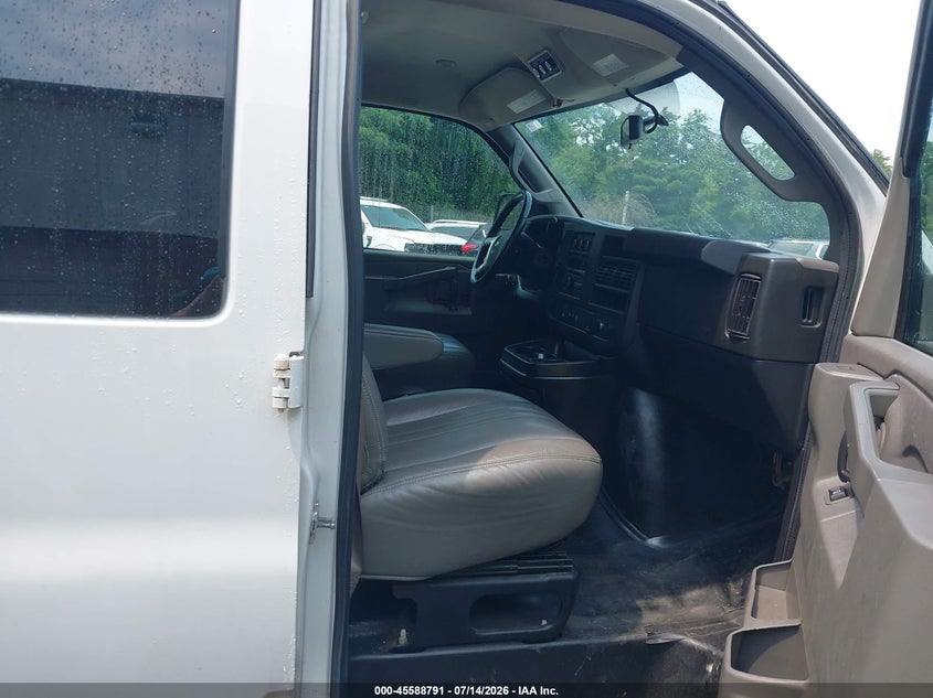 2019 Chevrolet Express 2500 VIN 1GAWGEFG5K1333971 IAAI salvage auction — NORMAL WEAR, Sf97 (New York), sold $9,650 on 2026-07-31 (photo 5)