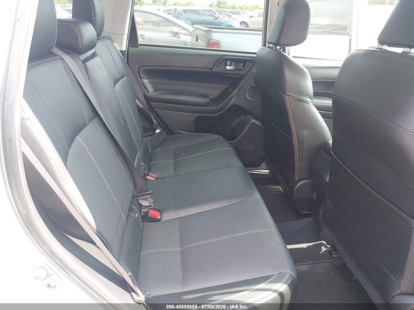 2018 Subaru Forester VIN JF2SJGWCXJH421969 IAAI salvage auction — NORMAL WEAR, Salvage Title, sold $1,975 on 2026-07-29 (photo 8)