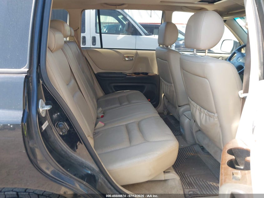 2001 Toyota Highlander VIN JTEHF21A410015733 IAAI salvage auction — NORMAL WEAR, Regular Certificate (Iowa), sold $400 on 2026-07-20 (photo 8)