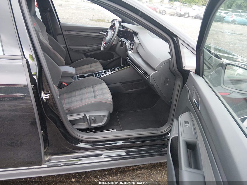 2024 Volkswagen Golf gti VIN WVWGA7CD1RW215609 IAAI salvage auction — ENGINE DAMAGE, Salvage Title, sold $13,900 on 2026-07-17 (photo 5)