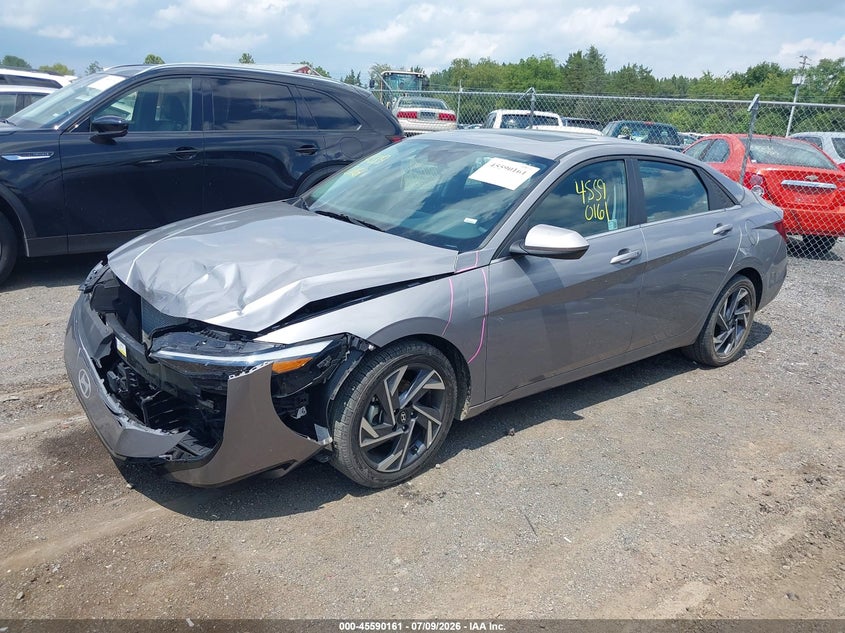 2025 Hyundai Elantra VIN KMHLS4DGXSU937502 IAAI salvage auction — FRONT END, Salvage Title, sold $10,800 on 2026-07-14 (photo 2)