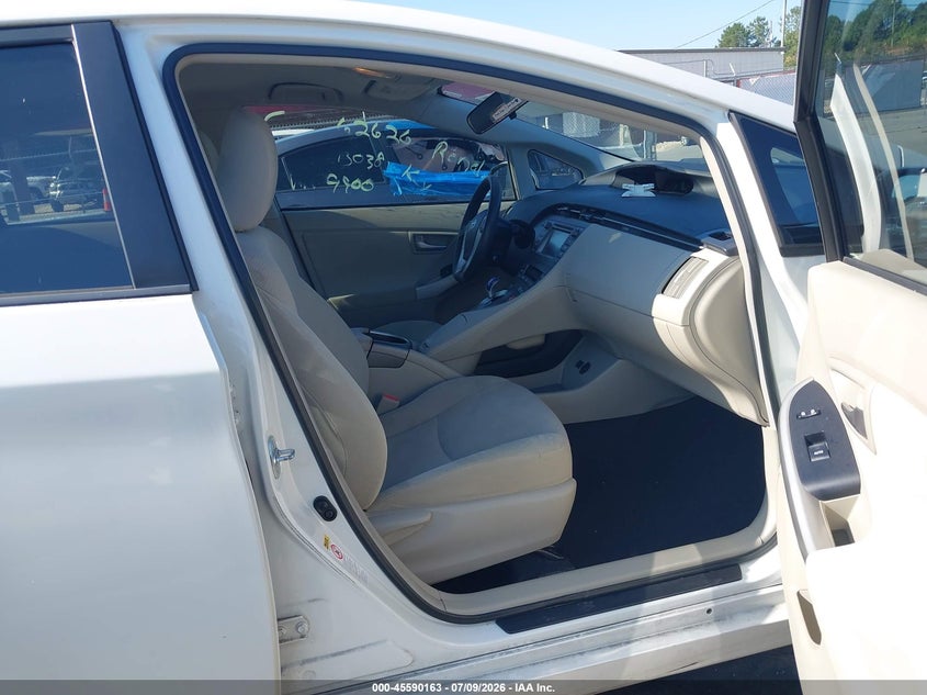 2014 Toyota Prius VIN JTDKN3DU1E1759900 IAAI salvage auction — REAR END, Salvage (North Carolina), sold $175 on 2026-07-30 (photo 5)