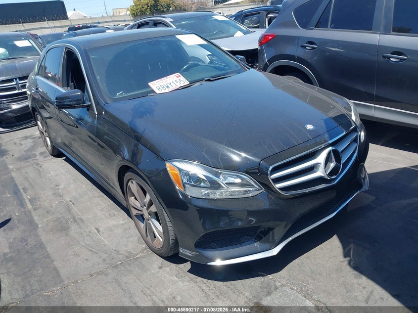 2014 Mercedes-benz E-klasse VIN WDDHF5KB1EB038948 IAAI salvage auction — ENGINE DAMAGE, Salvage Title, sold $2,850 on 2026-07-22 (photo 1)