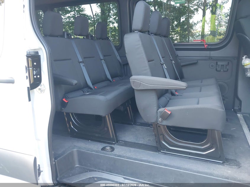 2026 Mercedes-benz Sprinter VIN W1Z4KGHY1TT603354 IAAI salvage auction — ROOF, Enterprise Vehicles Clear Only (Massachusetts), sold $40,000 on 2026-07-30 (photo 8)