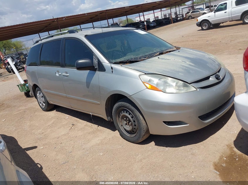 2007 Toyota Sienna VIN 5TDZK23C57S054307 IAAI salvage auction — NORMAL WEAR, Clear (Arizona), sold $150 on 2026-07-30 (photo 1)