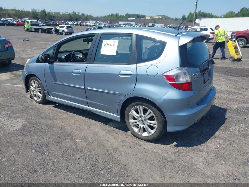 2011 Honda Fit VIN JHMGE8H65BC013091 IAAI salvage auction — NORMAL WEAR, Clear (Michigan), sold $1,800 on 2026-07-28 (photo 3)
