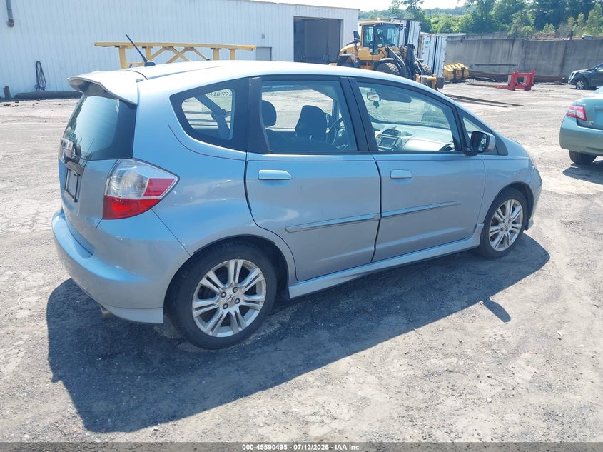 2011 Honda Fit VIN JHMGE8H65BC013091 IAAI salvage auction — NORMAL WEAR, Clear (Michigan), sold $1,800 on 2026-07-28 (photo 4)