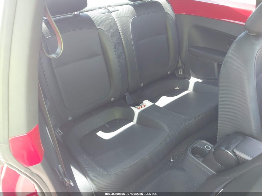 2014 Volkswagen Beetle VIN 3VWJP7AT9EM612992 IAAI salvage auction — FRONT END, Salvage Title, sold $25 on 2026-07-31 (photo 8)