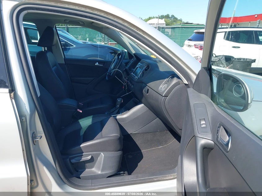 2012 Volkswagen Tiguan VIN WVGAV7AXXCW524828 IAAI salvage auction — NORMAL WEAR, Clear-Dealer Only (Maryland), sold $1,200 on 2026-07-17 (photo 5)