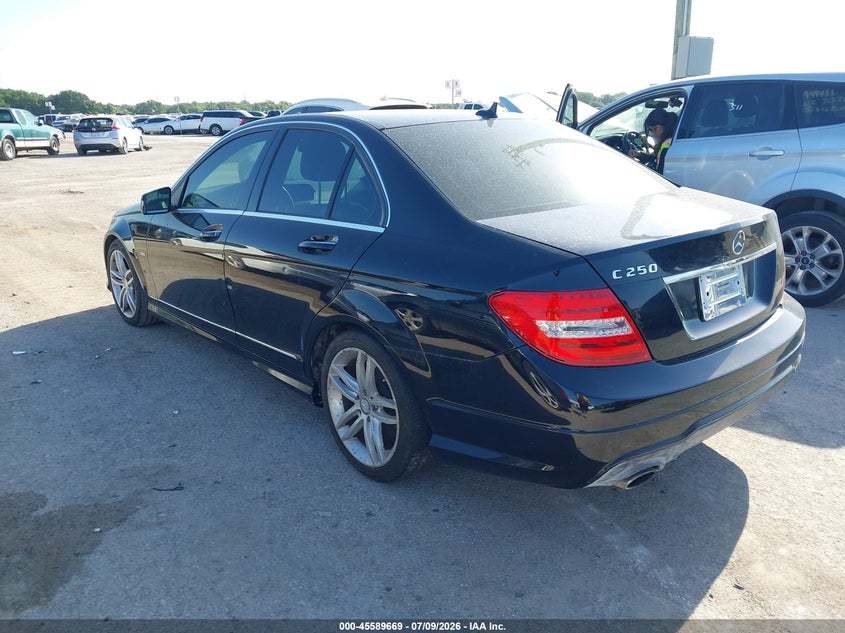 2012 Mercedes-benz C-klasse VIN WDDGF4HB7CR223930 IAAI salvage auction — NORMAL WEAR, Original (Texas), sold $125 on 2026-07-28 (photo 3)