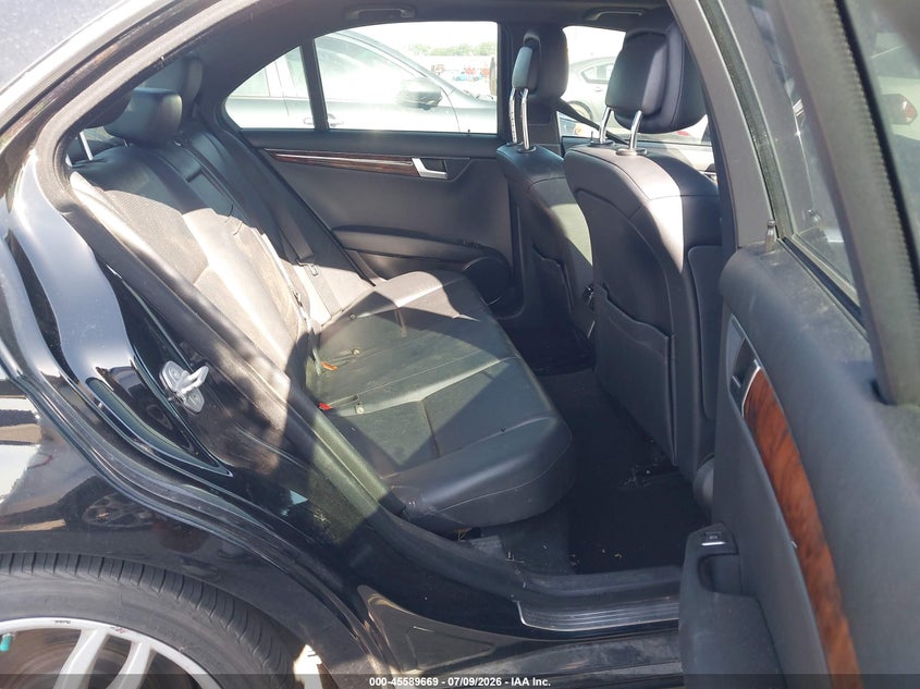 2012 Mercedes-benz C-klasse VIN WDDGF4HB7CR223930 IAAI salvage auction — NORMAL WEAR, Original (Texas), sold $125 on 2026-07-28 (photo 8)