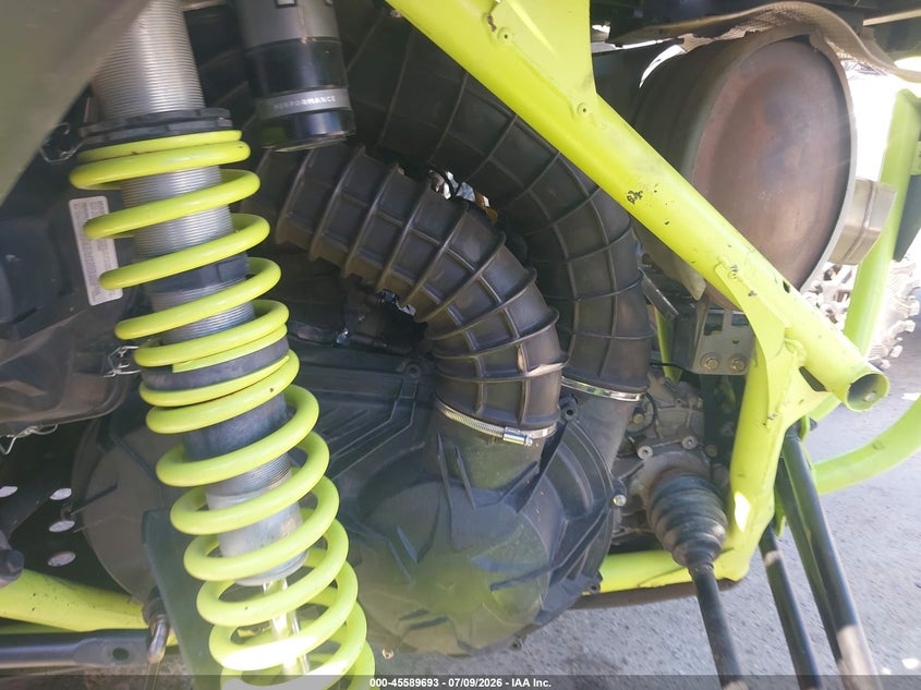 2021 Can-am/ brp Maverick VIN 3JBVAAV22MK000635 IAAI salvage auction — FRONT END, Salvage Title, sold $7,100 on 2026-10-01 (photo 9)