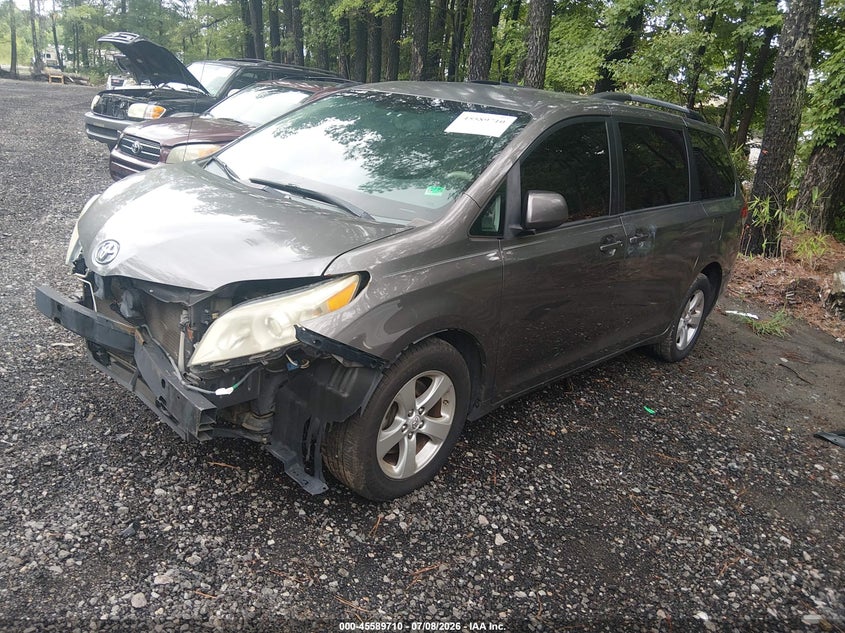 2012 Toyota Sienna VIN 5TDKK3DC7CS197257 IAAI salvage auction — FRONT END, Clear (Virginia), sold $25 on 2026-08-01 (photo 2)