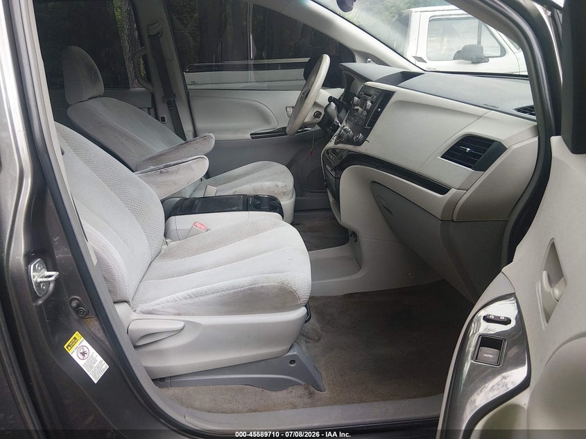 2012 Toyota Sienna VIN 5TDKK3DC7CS197257 IAAI salvage auction — FRONT END, Clear (Virginia), sold $25 on 2026-08-01 (photo 5)