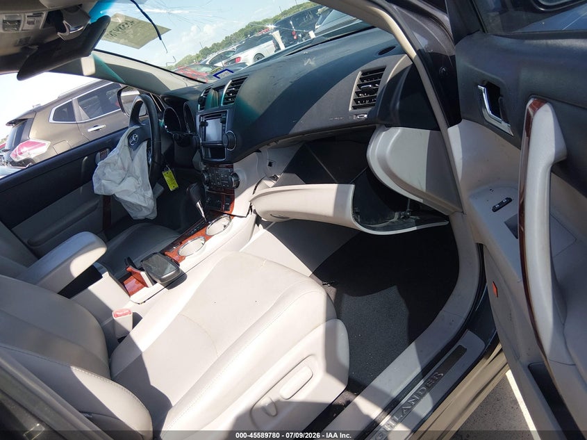 2013 Toyota Highlander VIN 5TDYK3EH5DS110798 IAAI salvage auction — NORMAL WEAR, Original (Texas), sold $1,350 on 2026-07-29 (photo 5)