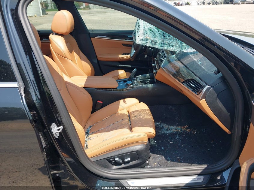 2021 BMW 5er VIN WBA33AG08MCG69346 IAAI salvage auction — ROOF, Salvage (Ohio), sold $11,700 on 2026-07-19 (photo 5)
