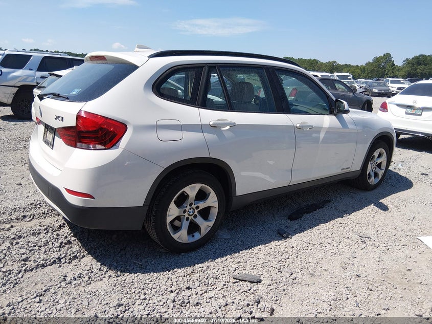 2013 BMW X1 VIN WBAVM1C59DVW42827 IAAI salvage auction — NORMAL WEAR, Clear (South Carolina), sold $1,125 on 2026-08-01 (photo 4)