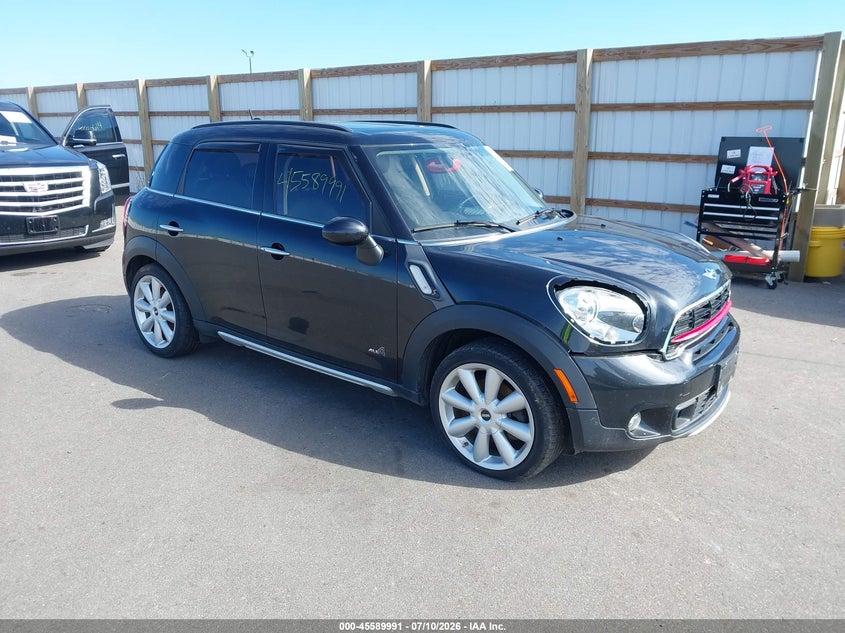 2016 Mini Countryman VIN WMWZC5C58GWU02274 IAAI salvage auction — NORMAL WEAR, Clear (Minnesota), sold $400 on 2026-07-28 (photo 1)