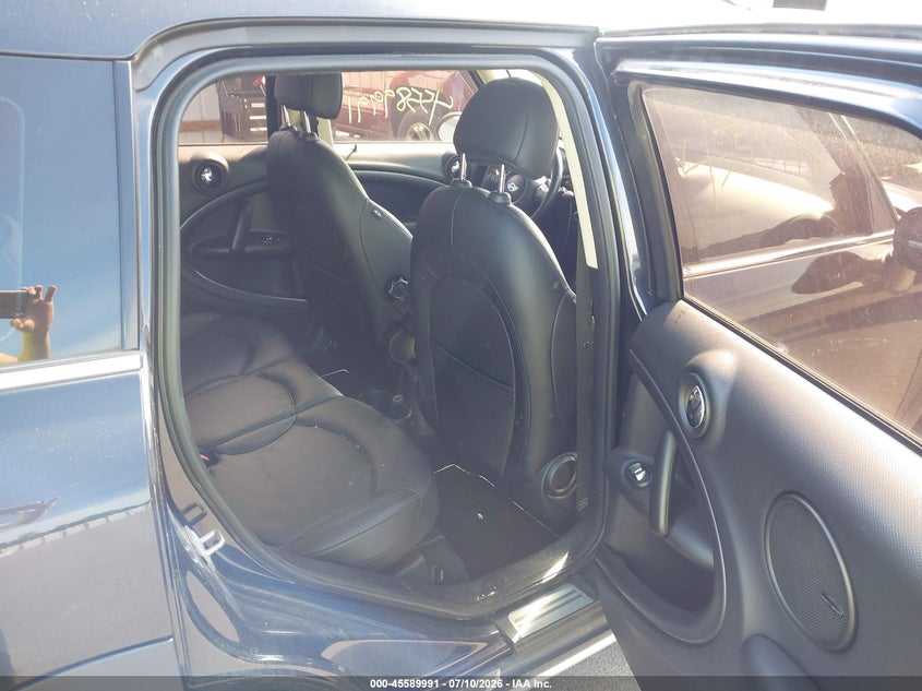 2016 Mini Countryman VIN WMWZC5C58GWU02274 IAAI salvage auction — NORMAL WEAR, Clear (Minnesota), sold $400 on 2026-07-28 (photo 8)