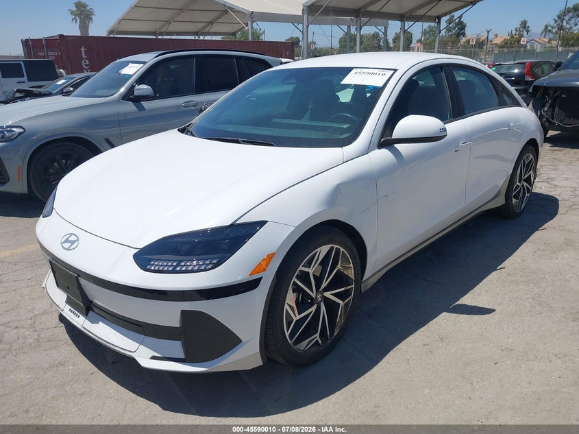 2025 Hyundai Ioniq 6 VIN KMHM34AA2SA084063 IAAI salvage auction — RIGHT SIDE, Salvage Title, sold $10,350 on 2026-08-10 (photo 2)