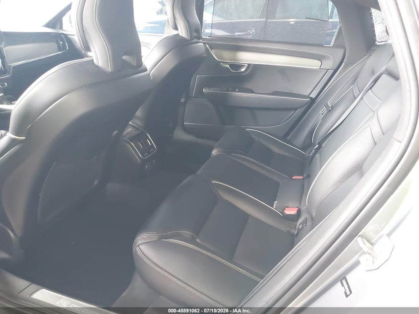 2020 Volvo S90 VIN LVYA22MT8LP154149 IAAI salvage auction — REAR END, Rebuildable (Florida), sold $2,650 on 2026-07-28 (photo 8)